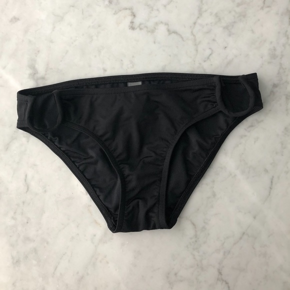 VICTORIA’S SECRET Bikini Set 32B Halter Top XS Bottom - Picture 3 of 5